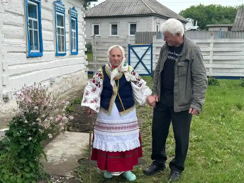 94-річна вокалістка зі Слоута здобуває нагороди всеукраїнських конкурсів