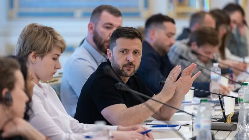 Зеленський: Росія стягує 50 тисяч військових до Сумщини, але не може досягти своїх цілей
