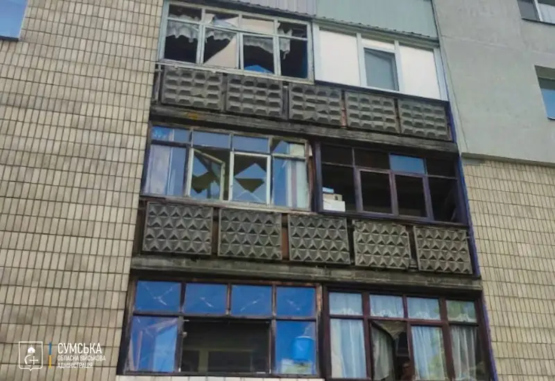 У Сумах російський дрон атакував житловий район: пошкоджено будівлі, обійшлося без жертв